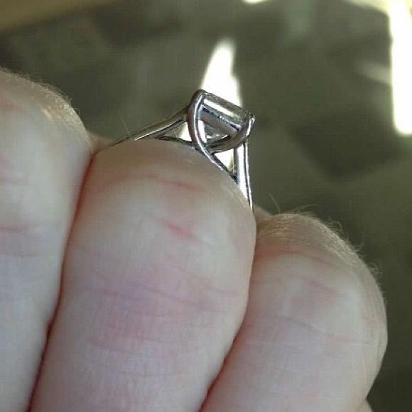 Jeff Cooper engagement ring - Picture 3 of 7